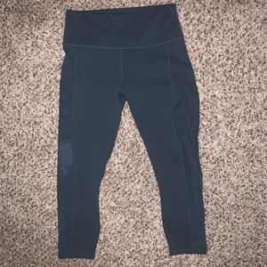 Fabletics Workout Capris!